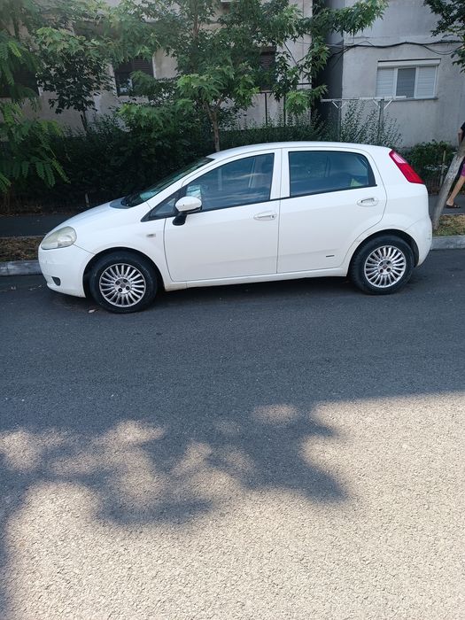 Vând fiat Grande punto 2008