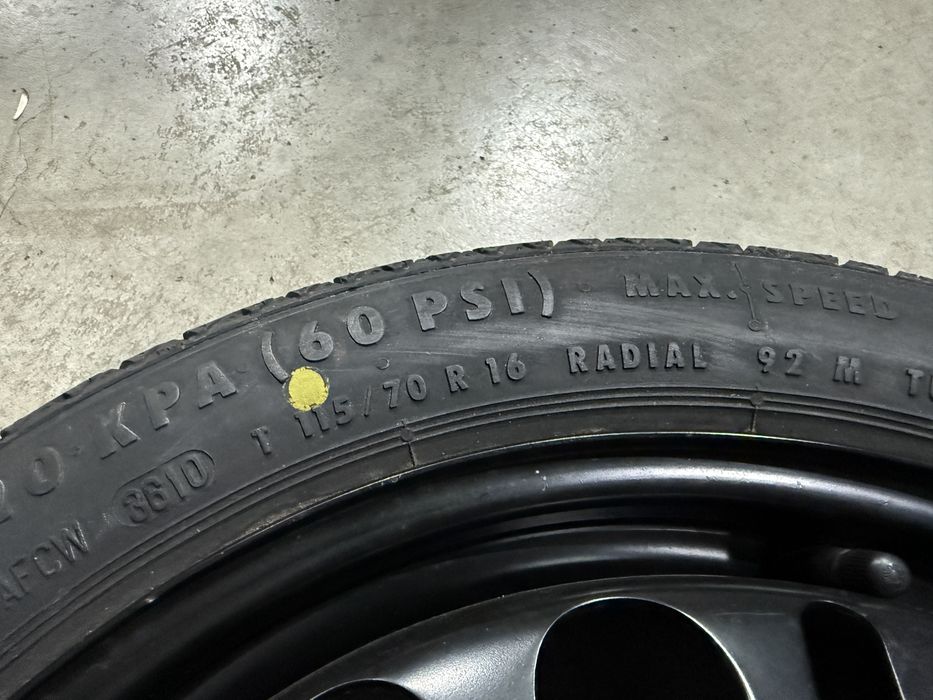 ОРИГИНАЛЕН Авариен Комплект 16” Патерица 5х110/Крик/Ключ/Кука за-OPEL-