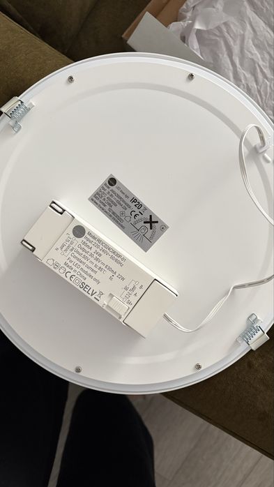 Plafoniera incastrabila tavan fals IP44