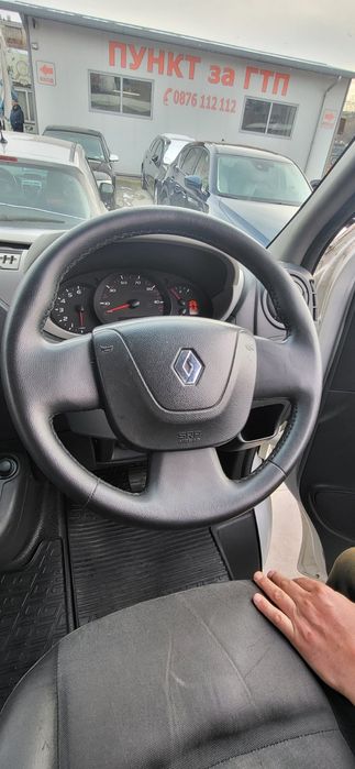 Продавам Бус Рено Мастър 2013г.Десен волан 2.3дизел 101к.с
2.3дизел 10