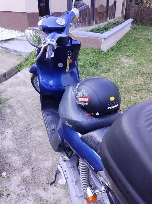 Продавам мотоциклет Ямаха,50 cc. Много добро състояние качвасе и караш със всички документити за регистрация.