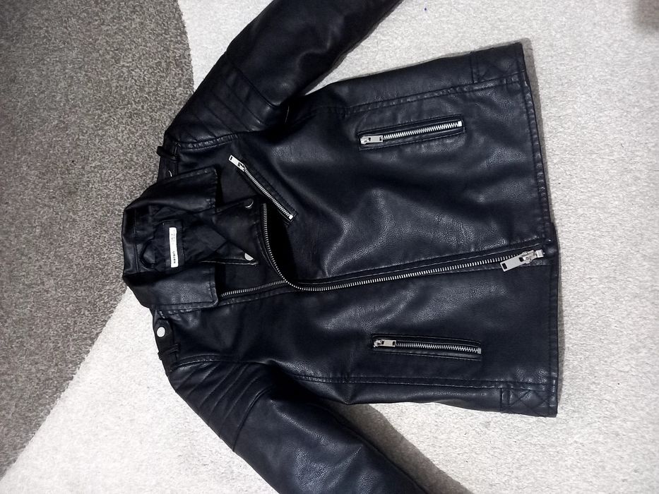 Куртка -косуха для мальчика 6-7лет