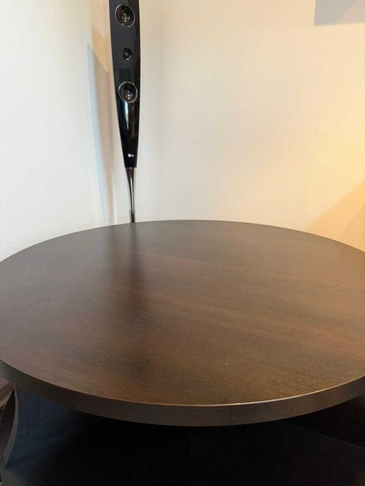 Masă rotundă pe roți, pentru sufragerie și dining