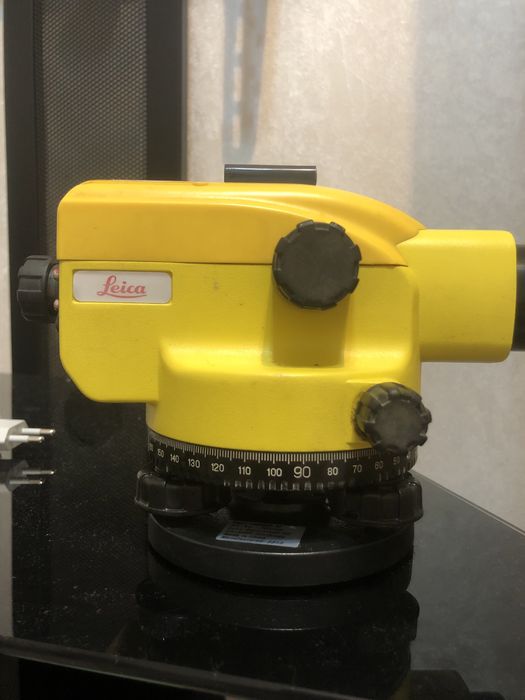 Оптический невелир Leica Jogger 32