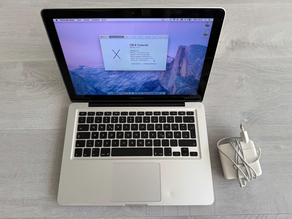 Laptop Apple MacBook Pro 13" i5 8GB 512GB + incarcator + skin