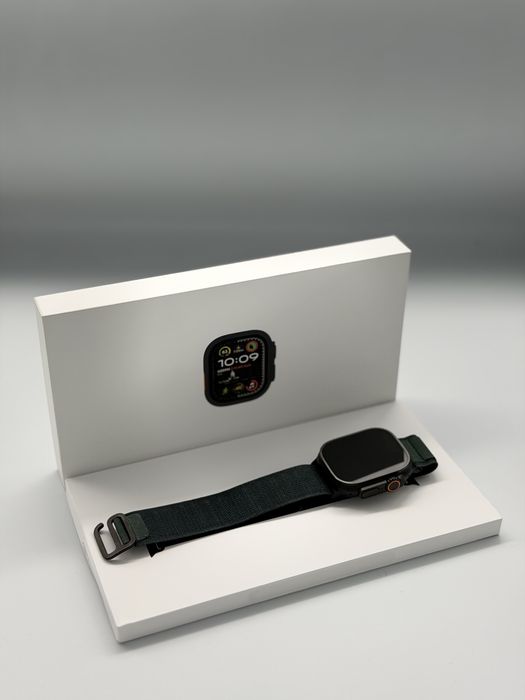 Apple Watch Ultra 2 / PhoneLab
