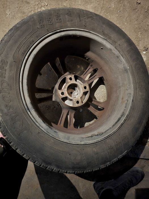 Джанти с гуми 17ки от пежо