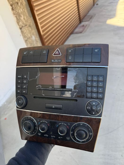 Управление за климатик,средна конзола. Esp копчета w203
