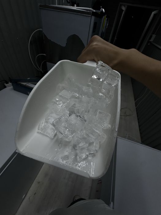 Лёд мұз ice пищевой лёд в стакане