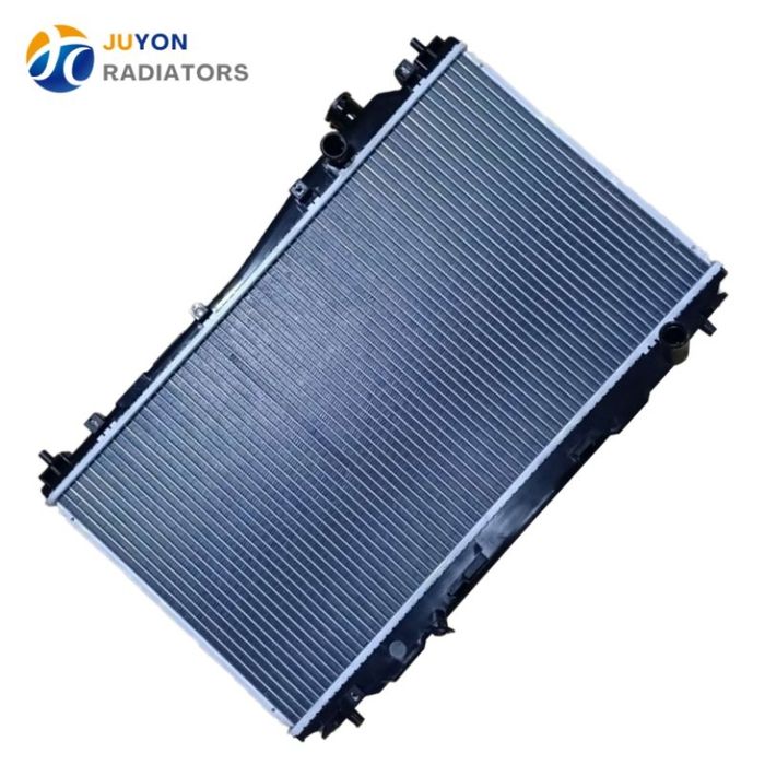 Радиатор охлаждения Honda Accord CG5