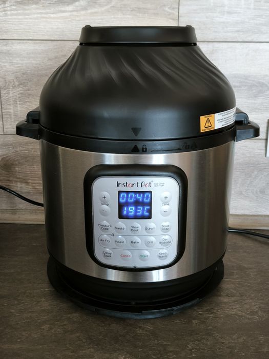 Комбиниран мултикукър с еърфрайър instant pot duo crisp