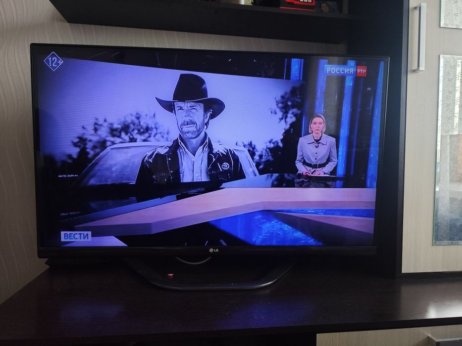 Телевизор LG Smsrt.