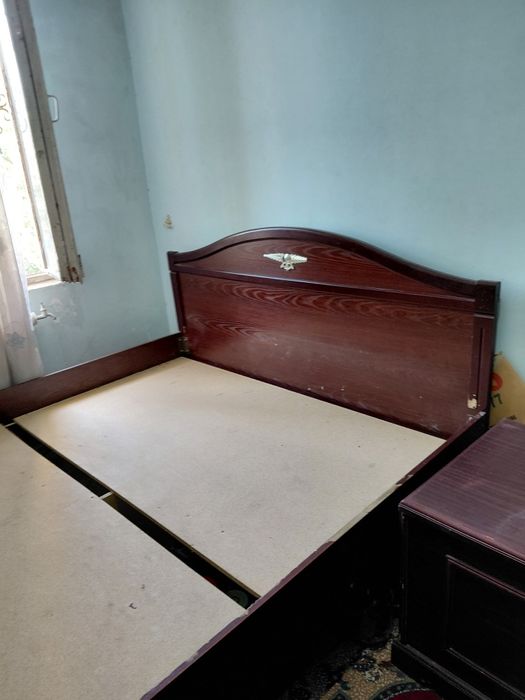 Продам кровать для спальни
