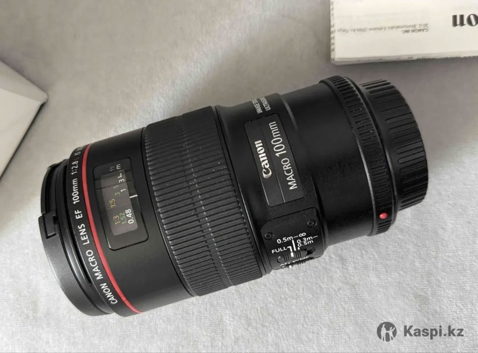 Продам макро объектив Canon EF 100mm f/2.8L Macro IS USM