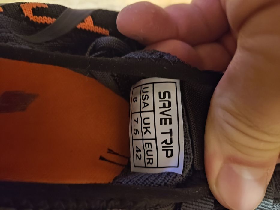 Продам кроссовки