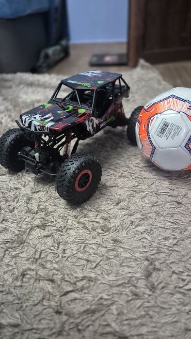 Джип с дистанционно управление почти неизползван