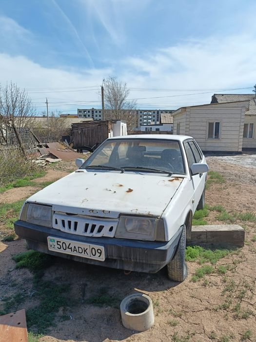 Автомобиль ВАЗ 21099