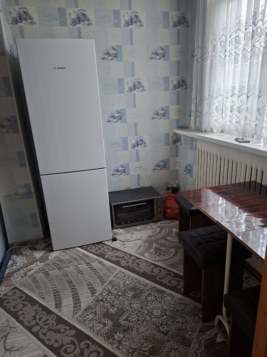 3 xonali dom sotiladi
