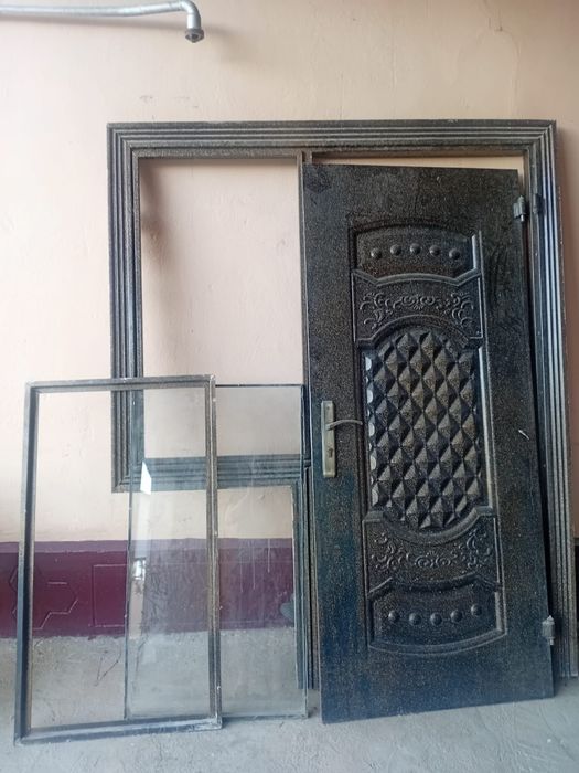 Продаётся дверь...
