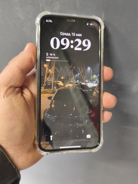 Продам айфон 12 64