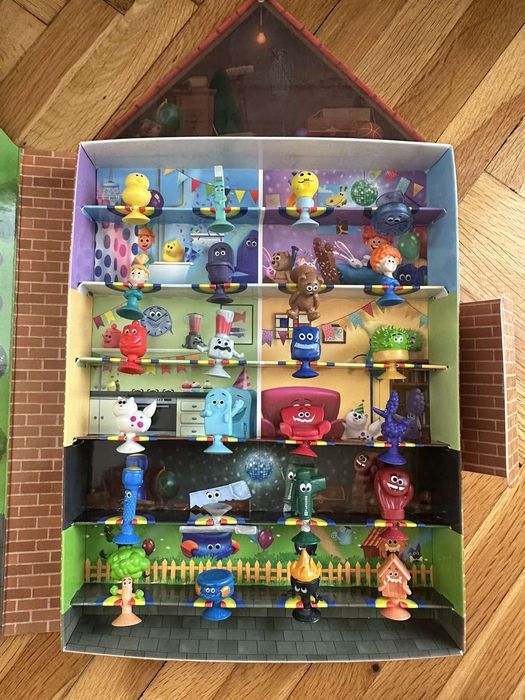 Албуми със стикита от Лидъл и Била