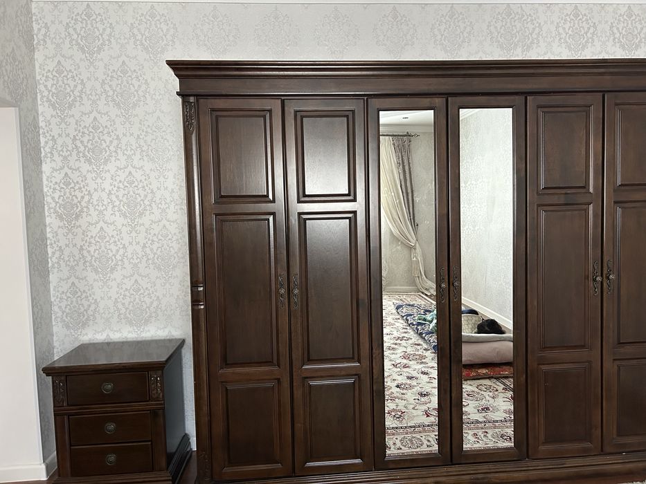 Спальный гарнитур