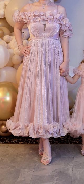 Rochie midi eleganta