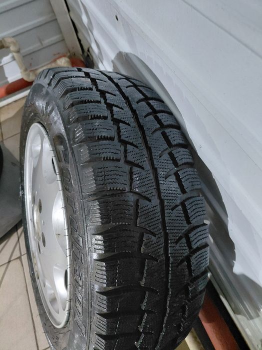 Продам колеса 1штук на мерс.