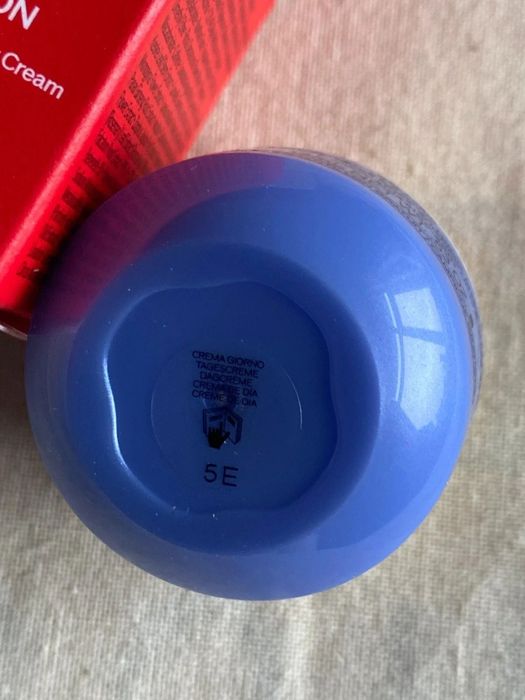 Shiseido Vital Perfection Uplifting and Firming Cream Дневен крем - 15