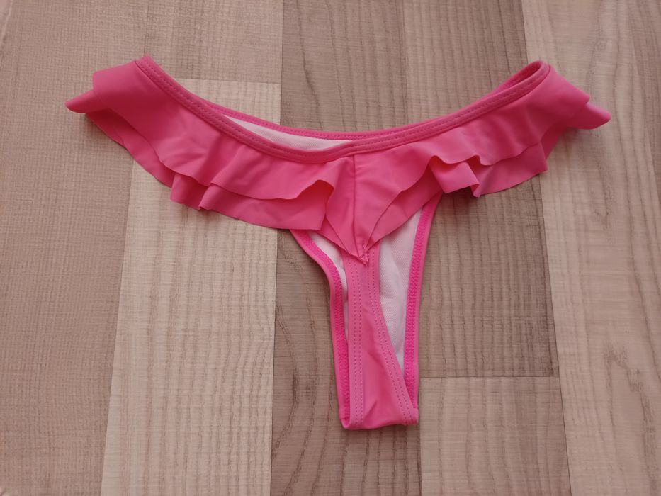 Долница на бански