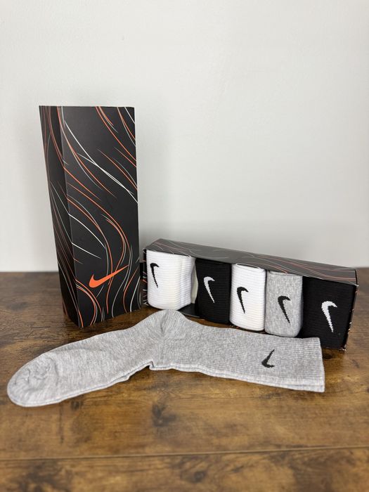 Set 6 perechi sosete nike adidas puma fendindsquared moschino offwhite