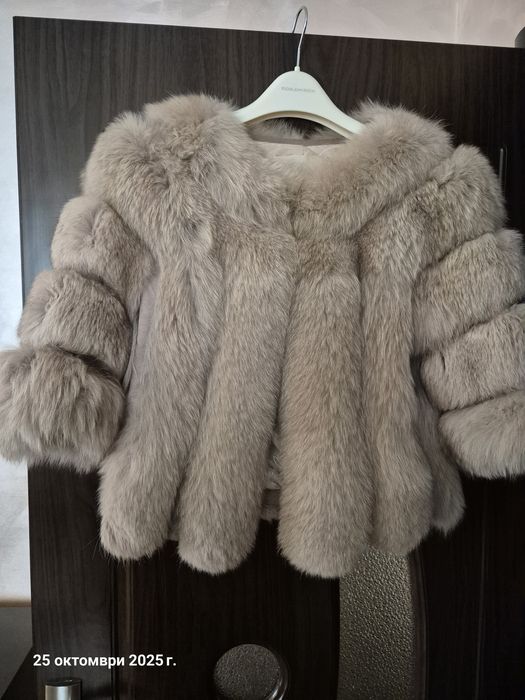 Късо палто от естествен косъм