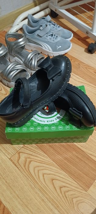 Продам туфли для девочек