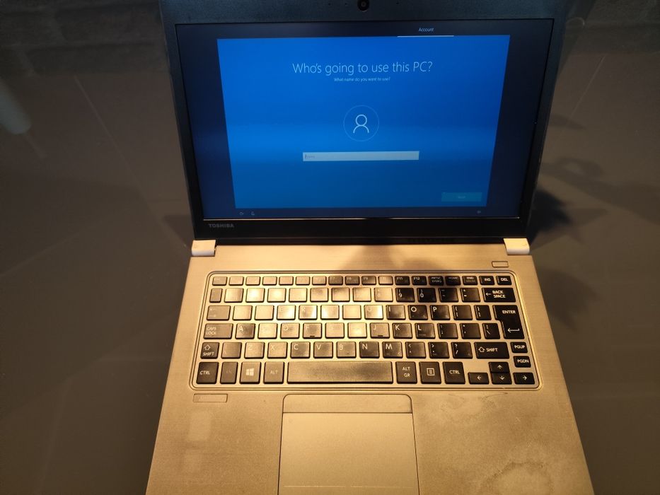 Laptop Toshiba Satellite  Z30-B-100 (Core i5, 8GB RAM, SSD) - Ultra ușor + Încărcător