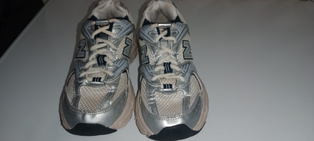 Продажа летних кроссовок New balance