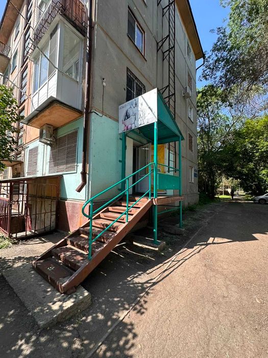 В продаже продуктовый магазин Астана 16