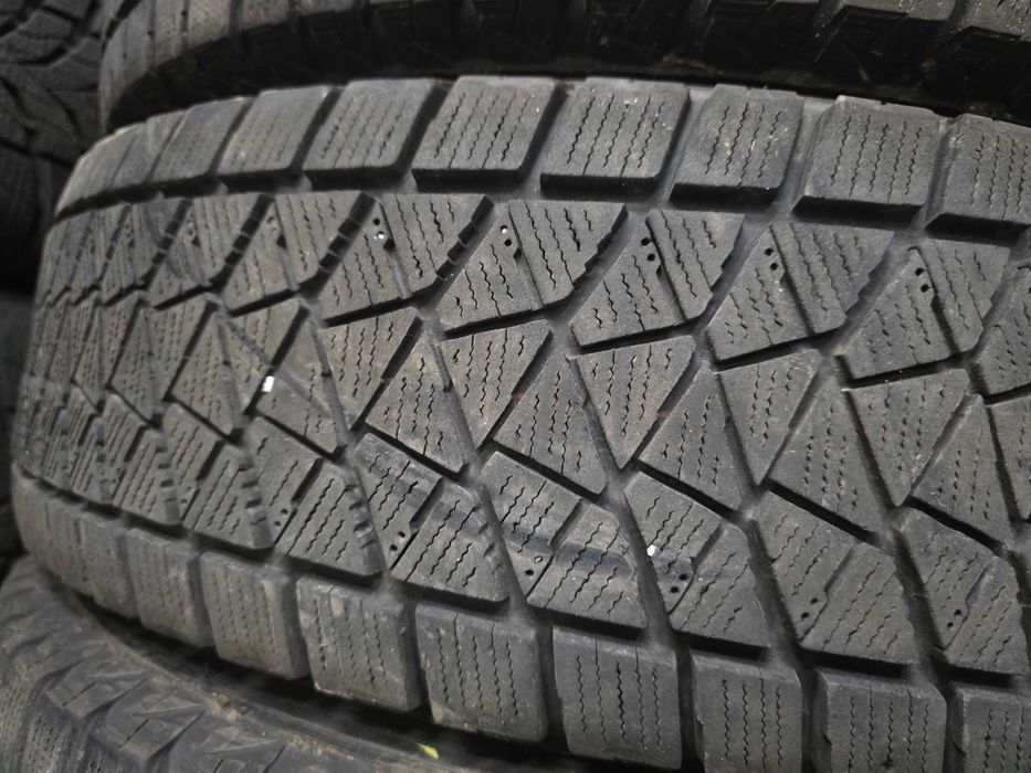 4бр Зимни гуми 195 80 15 - Bridgestone - DOT 2023