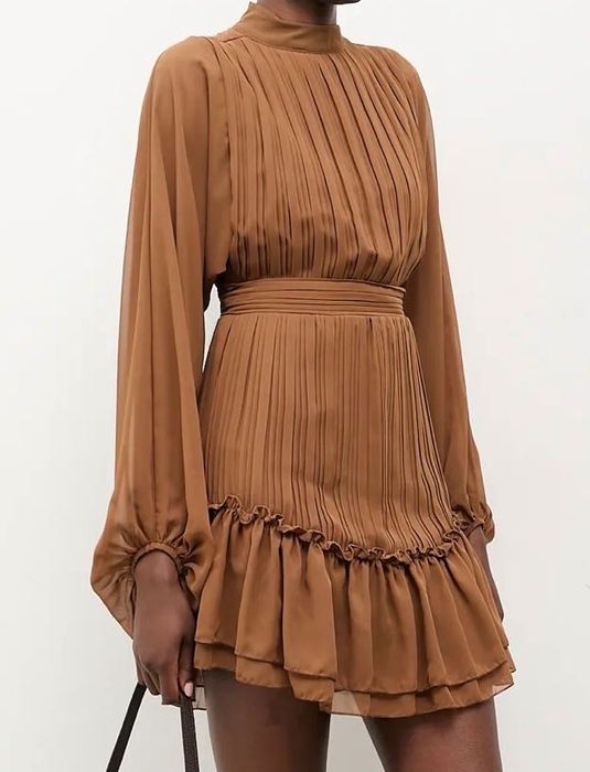 Елегантна рокля