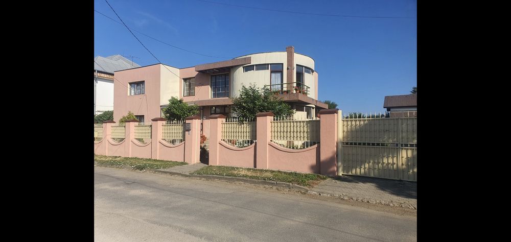 Vila  de vanzare