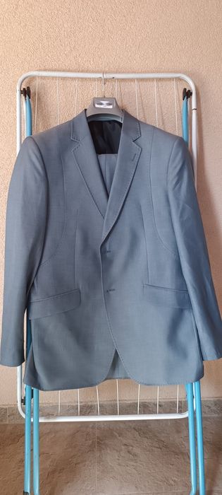 Ликвидация на мъжки костюми