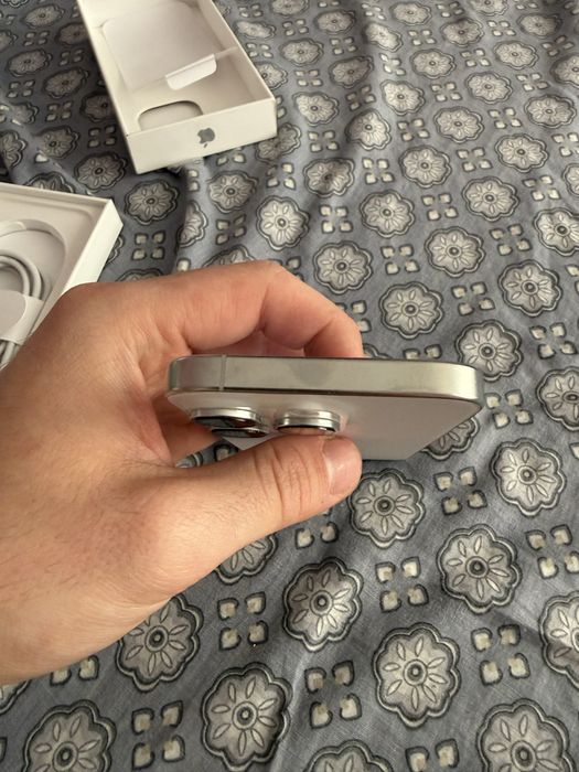 Iphone 16 pro 128 gb чисто нов!