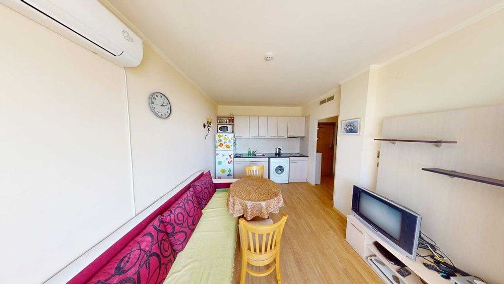 Продава се Двустаен апартамент в к.к. Елените - 53 кв.м за 760 €/кв.м - Снимка #1