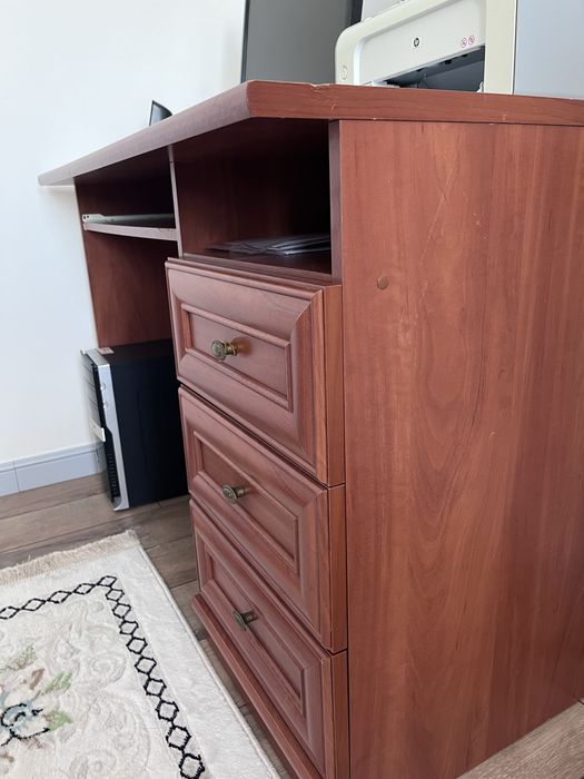 Стол компьютерный