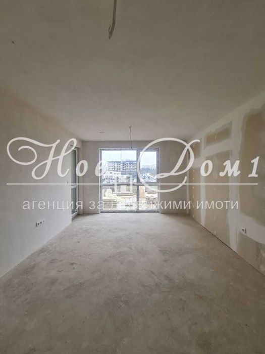 Нова Сграда / Среден Етаж / Южен / Опция за Паркомясто !