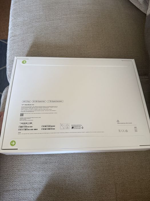 Чисто нов Macbook Air M5  16Gb 1Tb Silver