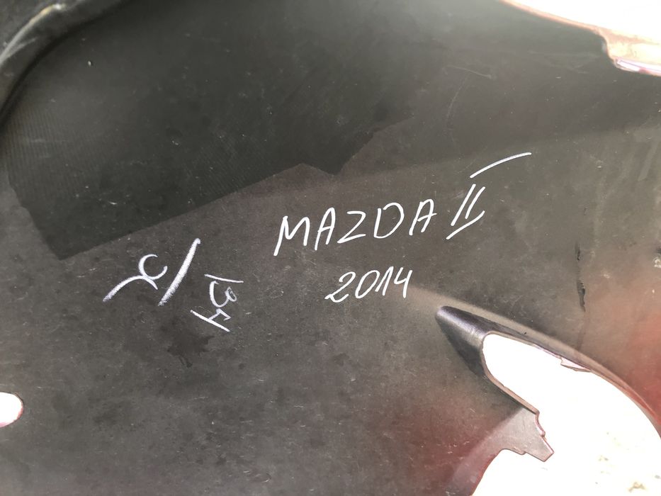 Предна броня Mazda 2 2014