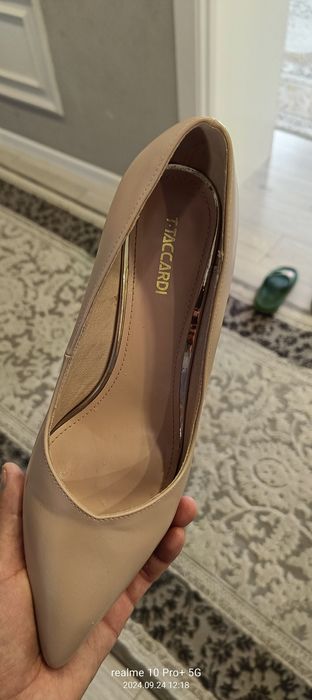 Туфли  женские  рюмка