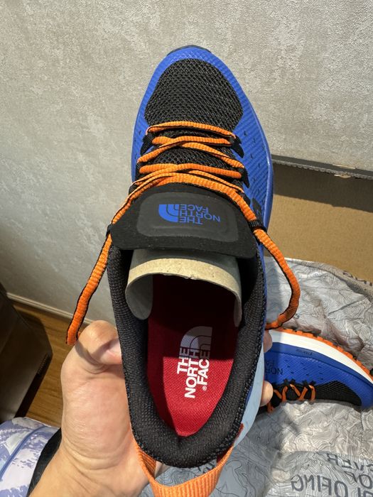 The North Face - кроссовки 41-42 р.