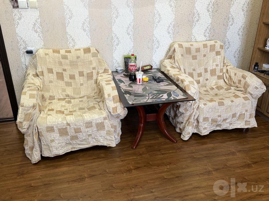 Продается диван и 2 кресла