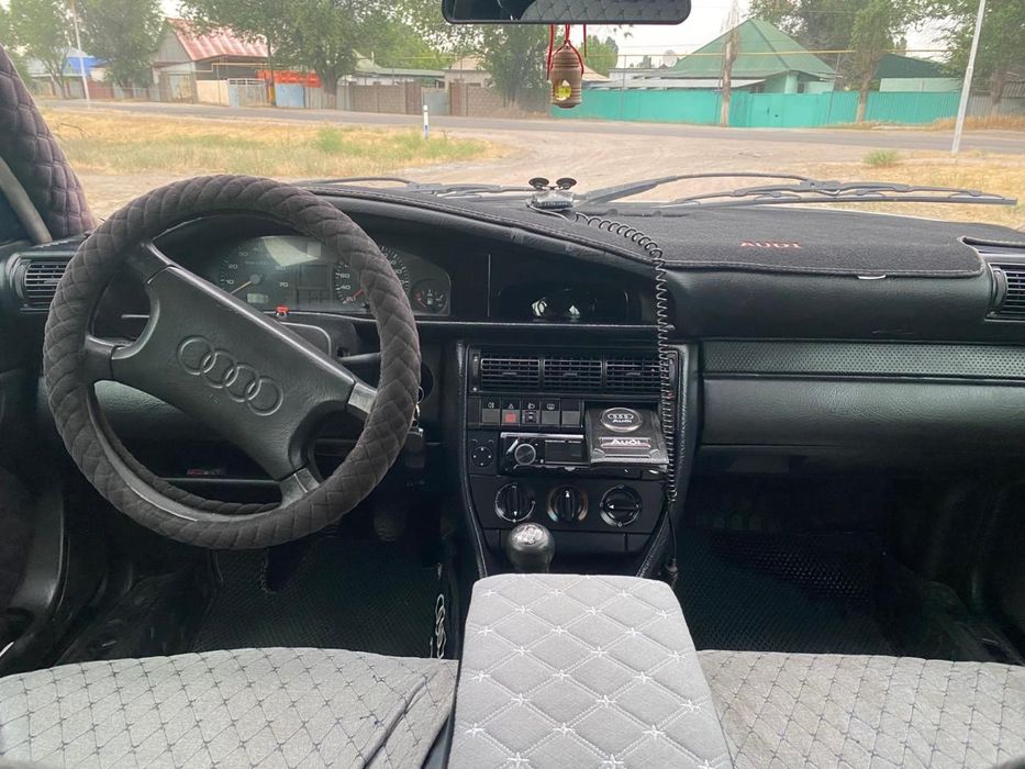 Продаюся ауди 100 С4